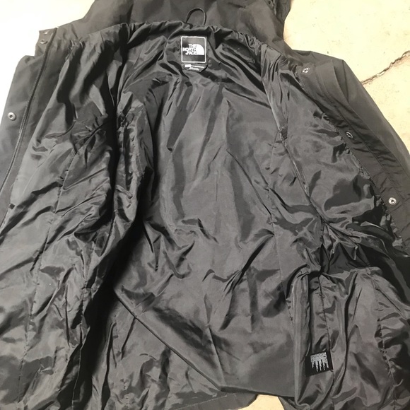 Women’s waterproof trench rain jacket - Picture 3 of 4